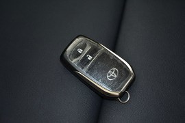 2015款丰田RAV4