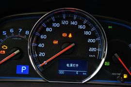 2015款丰田RAV4
