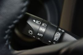 2015款丰田RAV4