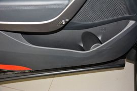 2013款现代全新胜达2.4L自动四驱智能型