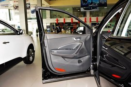 2013款现代全新胜达2.4L自动四驱智能型
