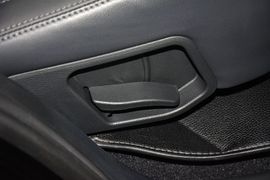 2013款现代全新胜达2.4L自动四驱智能型