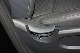 2013款现代全新胜达2.4L自动四驱智能型