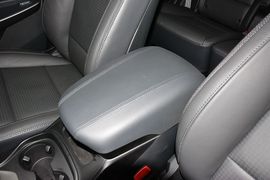 2013款现代全新胜达2.4L自动四驱智能型