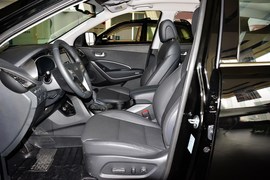 2013款现代全新胜达2.4L自动四驱智能型