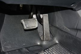 2013款现代全新胜达2.4L自动四驱智能型
