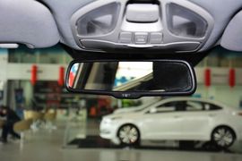 2013款现代全新胜达2.4L自动四驱智能型
