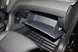 2013款现代全新胜达2.4L自动四驱智能型