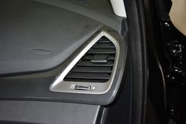 2013款现代全新胜达2.4L自动四驱智能型