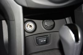 2013款现代全新胜达2.4L自动四驱智能型