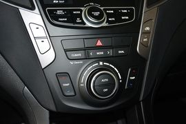 2013款现代全新胜达2.4L自动四驱智能型