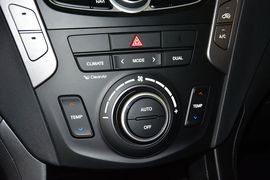 2013款现代全新胜达2.4L自动四驱智能型