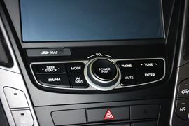 2013款现代全新胜达2.4L自动四驱智能型