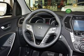 2013款现代全新胜达2.4L自动四驱智能型