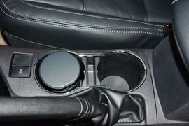 2014款丰田卡罗拉1.6L