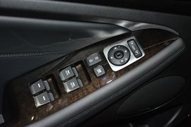 2013款起亚凯尊2.4L精英型