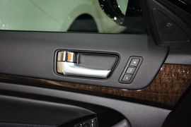 2013款起亚凯尊2.4L精英型