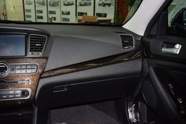2013款起亚凯尊2.4L精英型