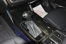 2013款起亚凯尊2.4L精英型