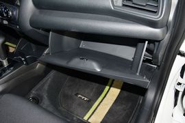 2014款本田飞度1.5L