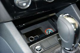 2015款大众速腾230TSI