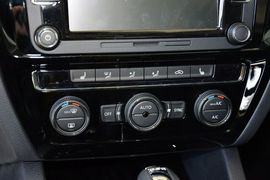 2015款大众速腾230TSI