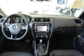 2015款大众速腾230TSI