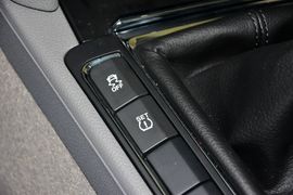 2015款斯柯达速派1.4TSI手动绅仕版