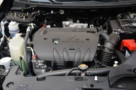 2015款三菱翼神1.8L