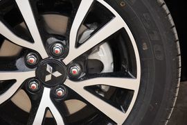2015款三菱翼神1.8L