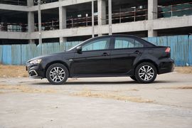 2015款三菱翼神1.8L