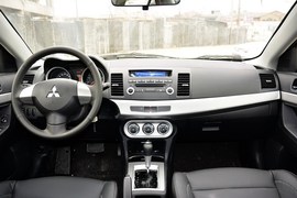 2015款三菱翼神1.8L