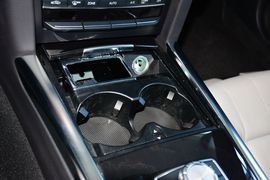 2015款奔驰E260L运动型