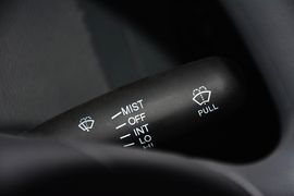 2014款铃木雨燕1.3L手动标准型