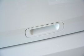 2014款铃木雨燕1.3L手动标准型