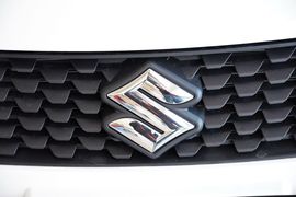 2014款铃木雨燕1.3L手动标准型