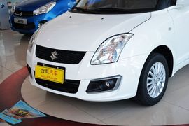 2014款铃木雨燕1.3L手动标准型