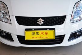2014款铃木雨燕1.3L手动标准型