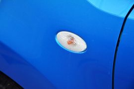 2013款铃木奥拓1.0L手动豪华型