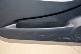 2013款铃木奥拓1.0L手动豪华型