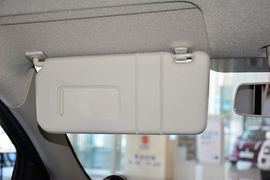 2013款铃木奥拓1.0L手动豪华型