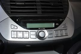 2013款铃木奥拓1.0L手动豪华型