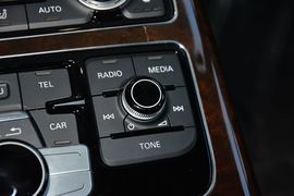 2014款奥迪A8L