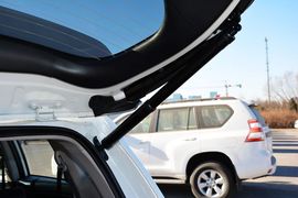 2015款丰田RAV4