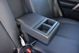 2015款丰田RAV4