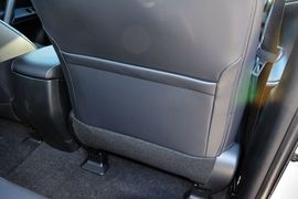 2015款丰田RAV4