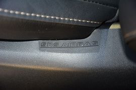 2015款丰田RAV4