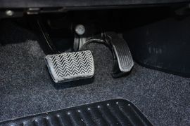 2015款丰田RAV4