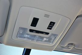 2015款丰田RAV4