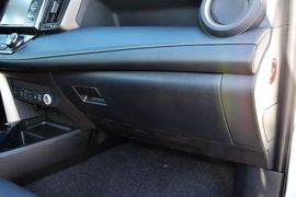 2015款丰田RAV4